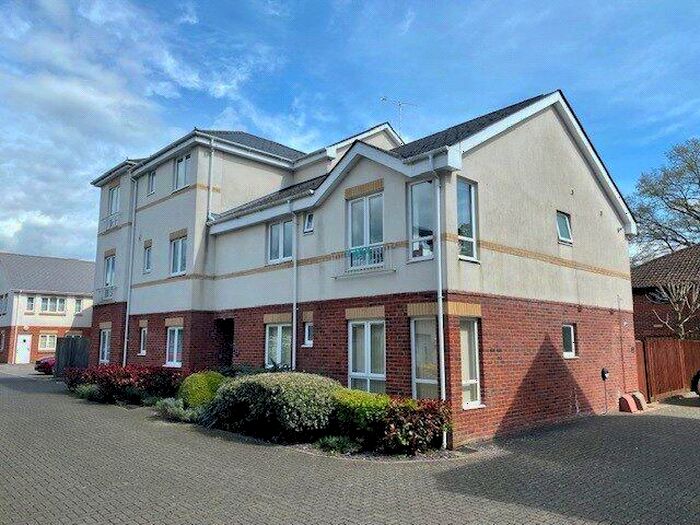 2 Bedroom Apartment To Rent In Forest Mews, Totton, Southampton, Hampshire, SO40