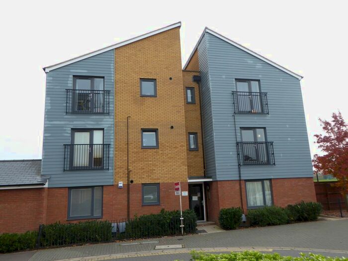 2 Bedroom Flat To Rent In Wodell Drive, Milton Keynes, MK12