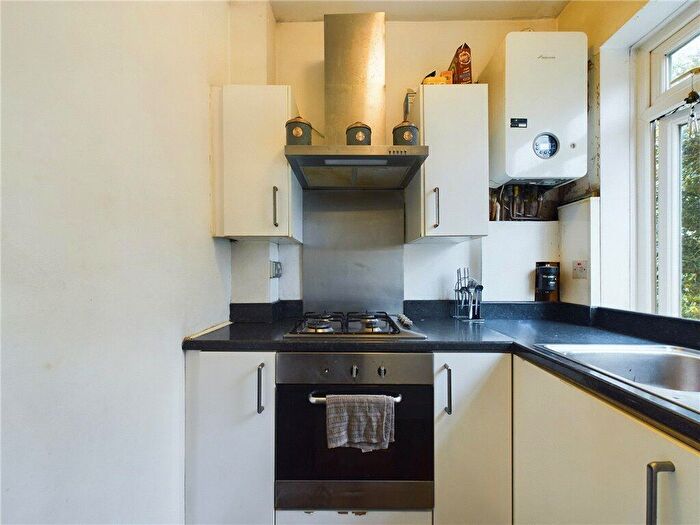1 Bedroom Flat For Sale In Ash Grove, London, SE20