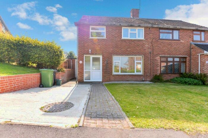 3 Bedroom Semi-Detached House To Rent In Upthorpe Drive, Wantage OX12