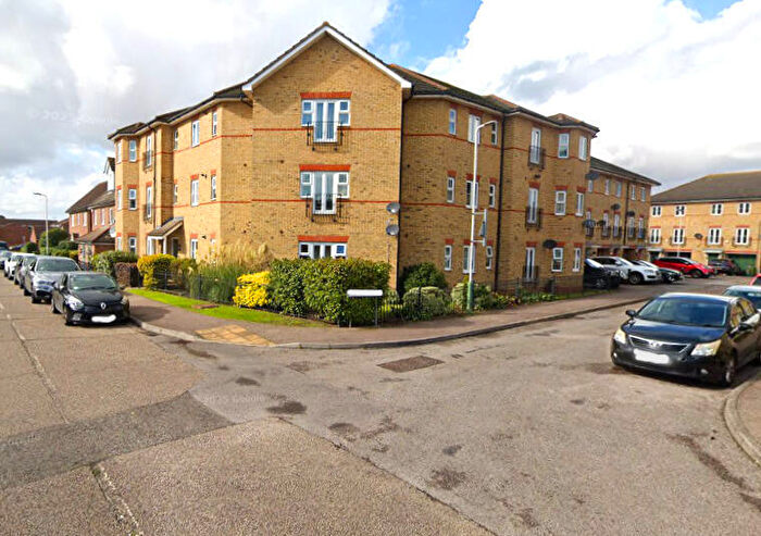 2 Bedroom Flat For Sale In Exmoor Court, Paignton Close, Romford, RM3