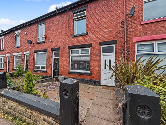3 Bedroom Terraced House For Sale In Knowles Street, Radcliffe, M26