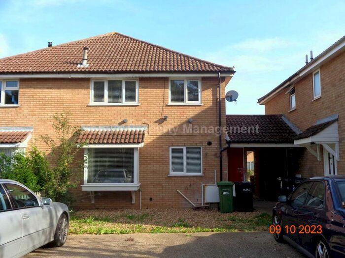2 Bedroom Town House To Rent In Alder Close, Eaton Socon, St Neots, PE19