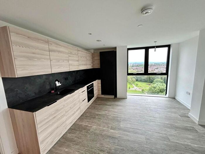 2 Bedroom Apartment To Rent In Urban Green, Old Trafford, M16
