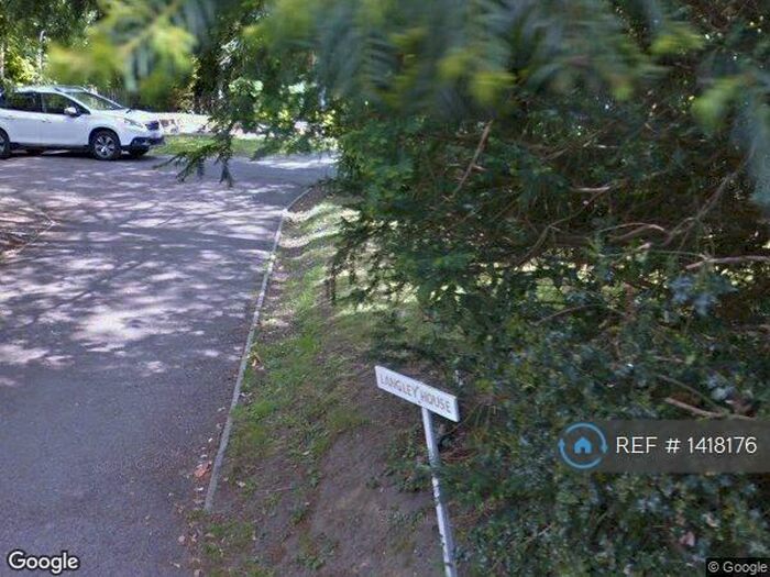 Studio To Rent In Langley House, Woking, GU21