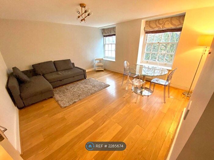 2 Bedroom Maisonette To Rent In Levita House, London, NW1