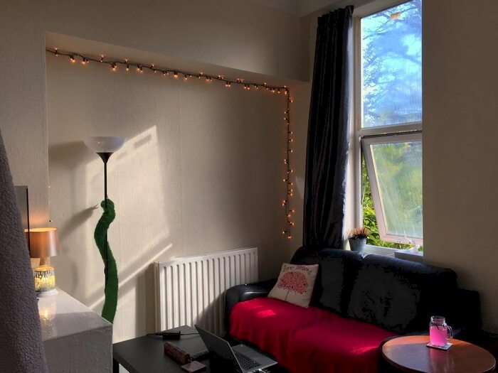 2 Bedroom Flat To Rent In Flat, Vernon Road, Edgbaston, Birmingham, B16