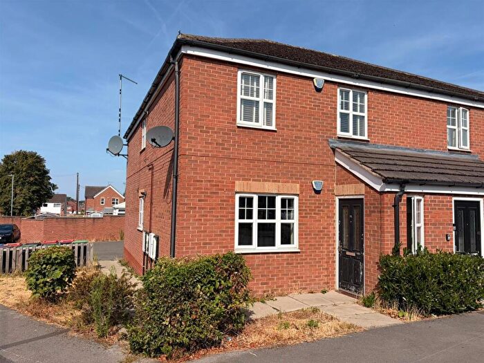 2 Bedroom Flat For Sale In Ashwood Avenue, Kirkby-In-Ashfield, Nottingham, NG17