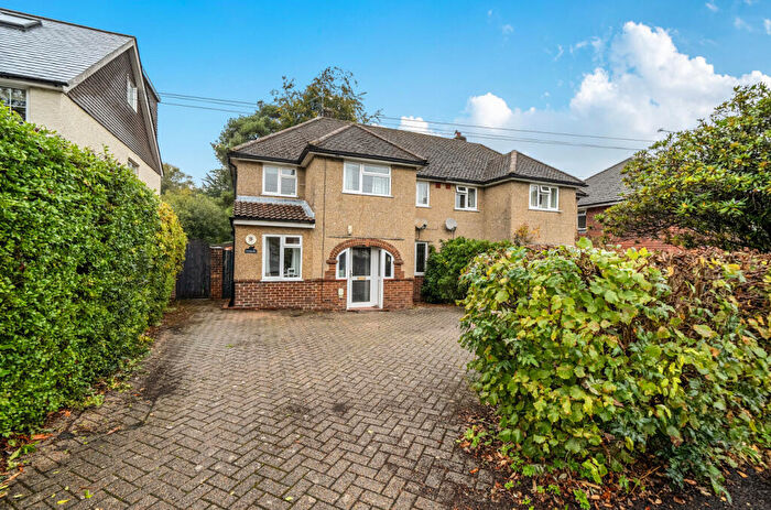 3 Bedroom Semi-Detached House For Sale In Clovelly Road, Hindhead, Surrey, GU26