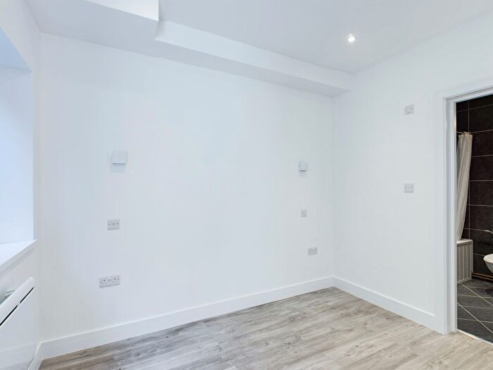 1 Bedroom Studio To Rent In Winchester Street, Town Centre, Basingstoke, RG21