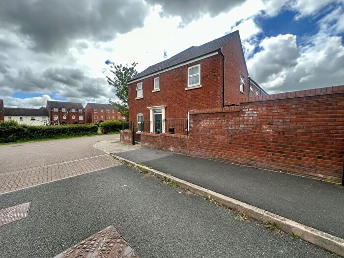 3 Bedroom End Terrace House For Sale In Bran Rose Way, Hereford, HR1