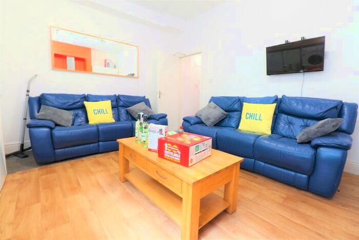 6 Bedroom Terraced House To Rent In Harold Road, Birmingham, B16