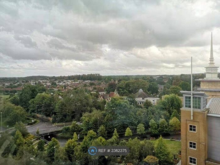1 Bedroom Flat To Rent In Churchill Place, Basingstoke, RG21