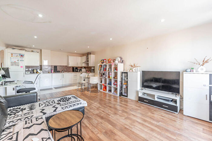 1 Bedroom Flat For Sale In Stanley Road, South Harrow, Harrow, HA2