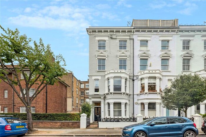 2 Bedroom Flat To Rent In St. Marks Place, London, W11