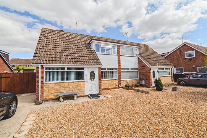 3 Bedroom Semi-Detached House For Sale In Hawkswood, Covingham, Swindon, SN3