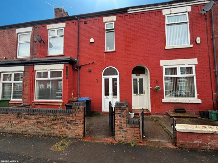 3 Bedroom House To Rent In Rae Street, Stockport, SK3