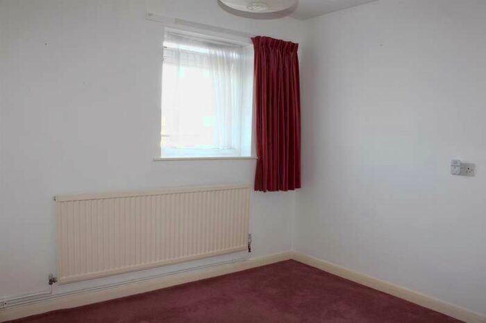 2 Bedroom Retirement Property For Sale In Heathfield Way, Nailsea, BS48
