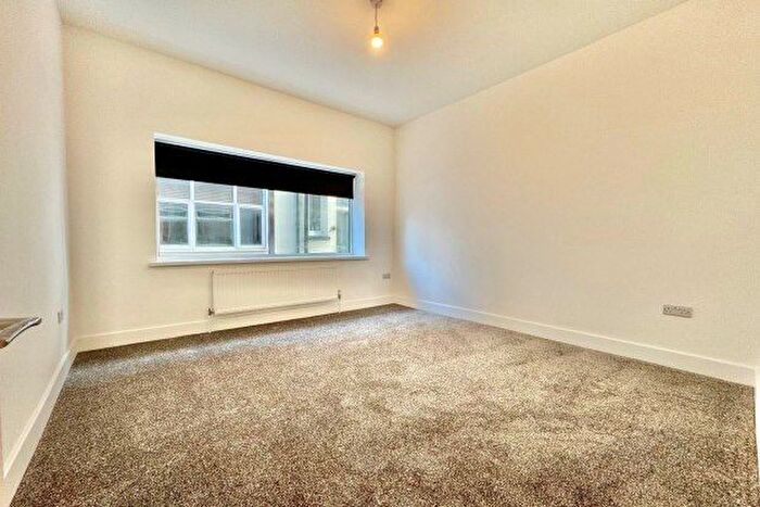 2 Bedroom Flat To Rent In Angerstein Road, Portsmouth, PO2