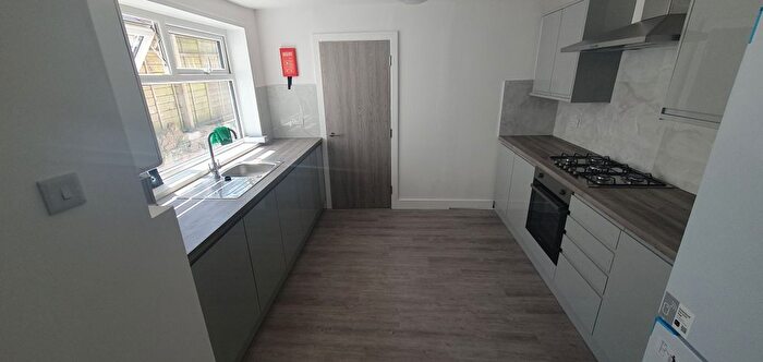 4 Bedroom Property To Rent In Bertram Street, Roath, Cardiff, CF24