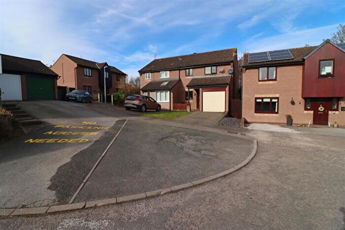 3 Bedroom Semi-Detached House For Sale In Barley Lane, Ashgate, Chesterfield, S42
