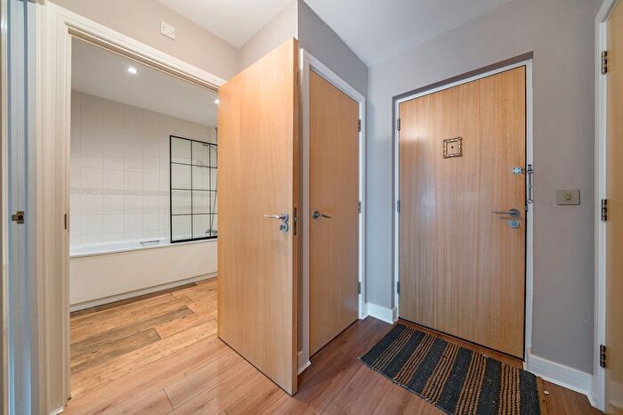 1 Bedroom Flat To Rent In Desvignes Drive, London, SE13