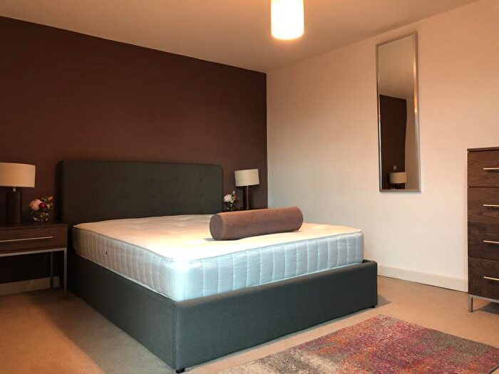 2 Bedroom Apartment To Rent In Great George Street, City Centre, Leeds, LS1