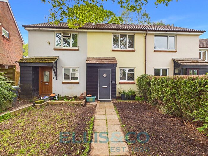 2 Bedroom Terraced House To Rent In College Avenue, Tonbridge, Kent, TN9