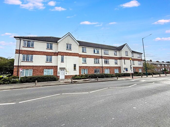 2 Bedroom Flat For Sale In Broadway West, Redcar, TS10