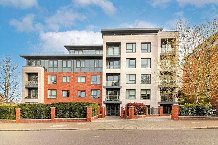 1 Bedroom Flat To Rent In Chartfield Avenue, Putney, SW15