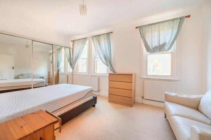3 Bedroom Property To Rent In Wise Road, Stratford, London, E15