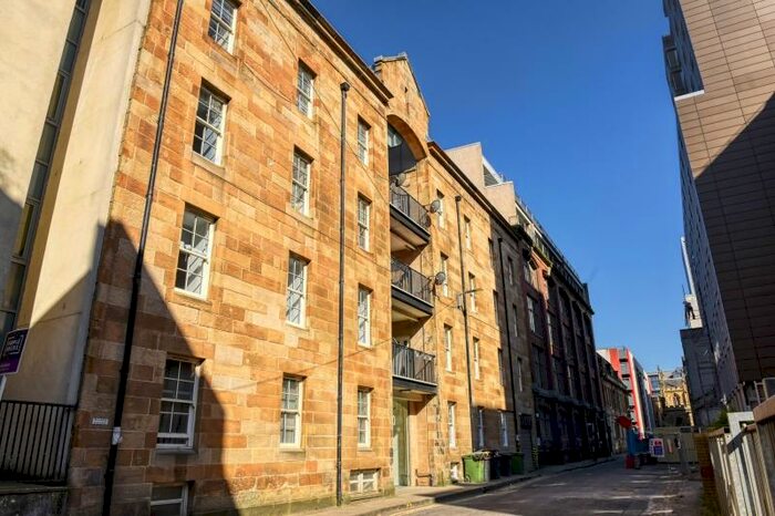 3 Bedroom Duplex To Rent In Fox Street, Glasgow, G1