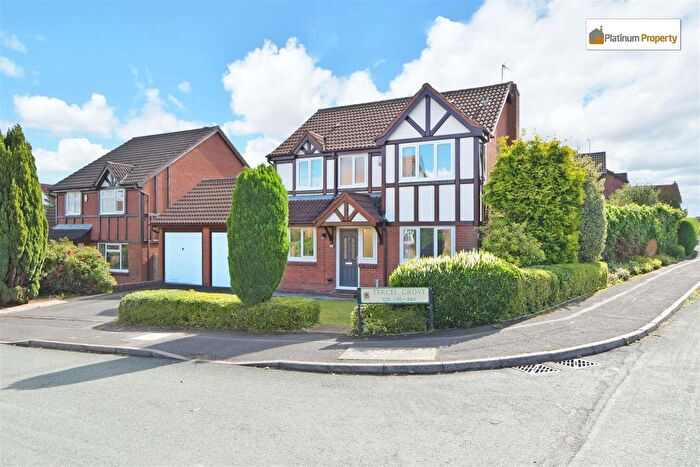 4 Bedroom Detached House For Sale In Tercel Grove, Meir Park, ST3