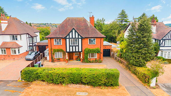 5 Bedroom Detached House For Sale In Hilltop On Barrowby Road In Grantham, NG31