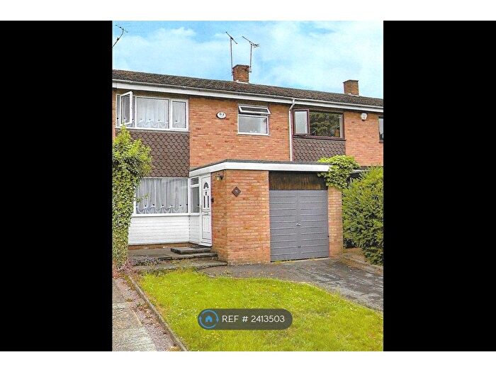 3 Bedroom Terraced House To Rent In Lindley Close, Harpenden, AL5