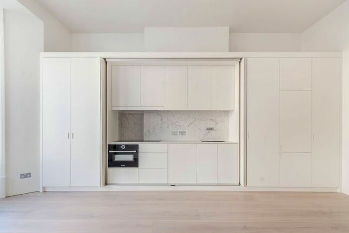 Studio To Rent In Cromwell Road, Earls Court, London, SW5