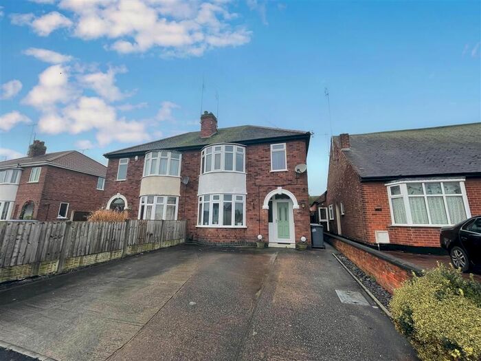 3 Bedroom Property To Rent In Harlaxton Street, Burton-On-Trent, DE13