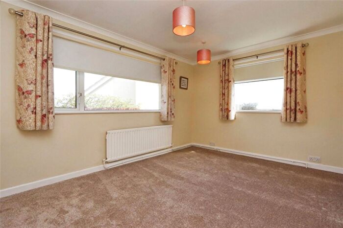 2 Bedroom Bungalow For Sale In Northam, Bideford, EX39