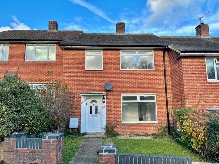 3 Bedroom Terraced House To Rent In Mousehole Lane, Southampton, SO18