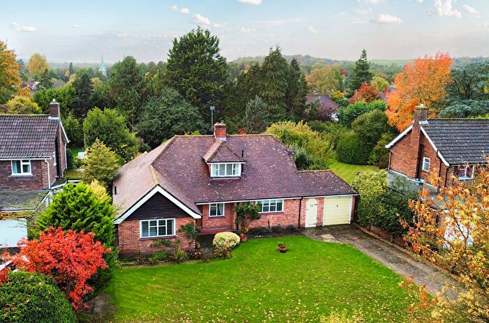 4 Bedroom Detached House For Sale In Guildford, Surrey, GU4