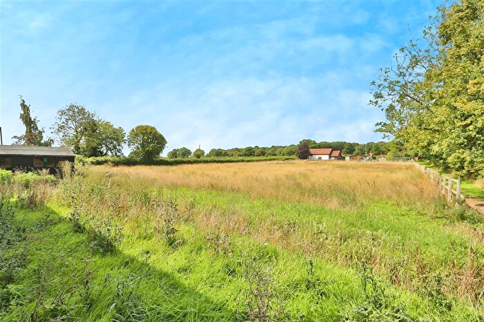 2 Bedroom Park Home For Sale In Mattishall Road, Garvestone, Norwich, NR9