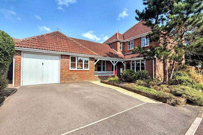 4 Bedroom Detached House For Sale In Fordingbridge, SP6