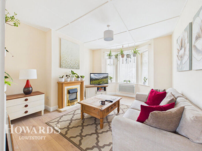 3 Bedroom Terraced House For Sale In London Road, Lowestoft, NR33
