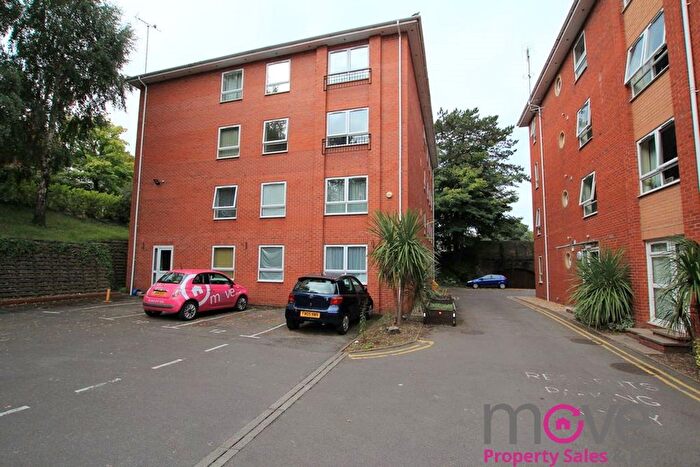 2 Bedroom Flat To Rent In Old Station Drive, Cheltenham, GL53