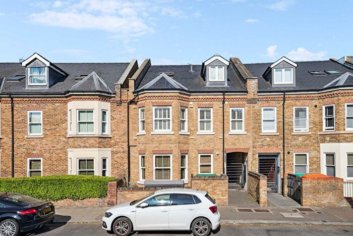 Studio To Rent In Acton Lane, Chiswick, W4