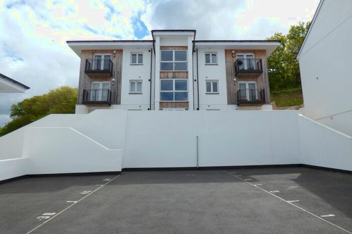 2 Bedroom Flat To Rent In Saddleback Close, Ogwell, Newton Abbot, TQ12