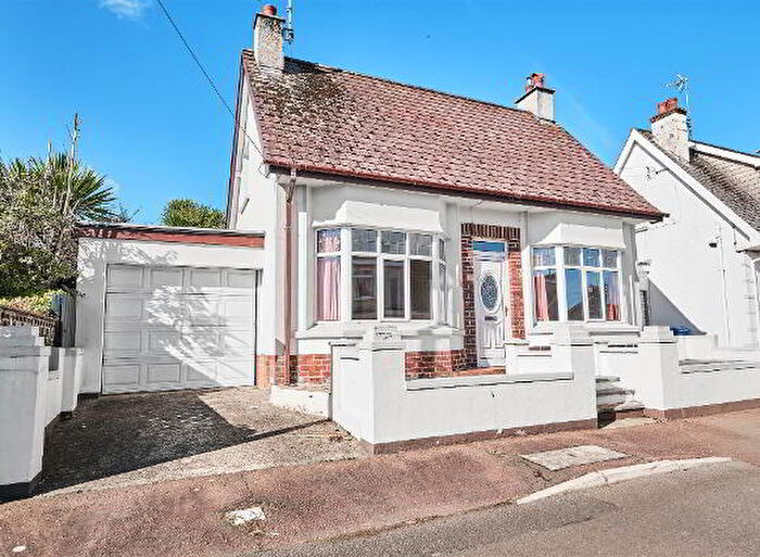 3 Bedroom Detached Bungalows For Sale In Morrison Park, Portrush, BT56