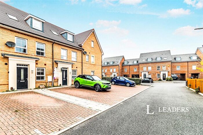 House To Rent In Currency Close, Dunstable, Bedfordshire, LU6