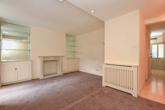 2 Bedroom Flat To Rent In Ifield Road, London, SW10