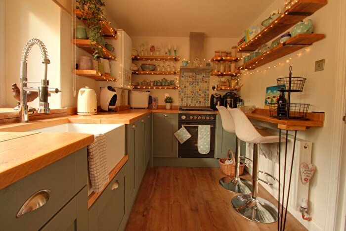 1 Bedroom Apartment For Sale In Bowlish, Shepton Mallet, BA4